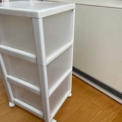 決まりました　プラケース三段　コロコロつきの画像