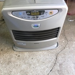 NO：5047CORONA石油ファンヒーター‼️大きめ‼️お買い得品の画像