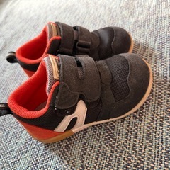 スニーカーの画像