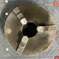 🔷🔶🔷ww5/18 三つ爪 スクロールチャック 旋盤チャック 直径2300mm 中古 工具旋盤 三つ爪チャック 丸材 クランプ スクロール 道具 ★直接引取歓迎🔷🔶🔷の画像