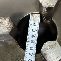 🔷🔶🔷ww5/18 三つ爪 スクロールチャック 旋盤チャック 直径2300mm 中古 工具旋盤 三つ爪チャック 丸材 クランプ スクロール 道具 ★直接引取歓迎🔷🔶🔷の画像