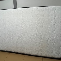 【美品•23日お渡し】NELLセミダブルマットレス定価94900 の画像