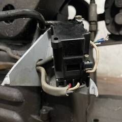 🔷🔶🔷ww5/23 村橋製作所 弓鋸盤 GREAT CAPTAIN 200V 弓鋸 切断機 切断 鋸 鋸盤 工具 鋼鉄 製作 中古 動作未確認 ※ジャンク ★直接引取限定◎🔷🔶🔷の画像