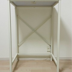 スタンディングテーブルの画像