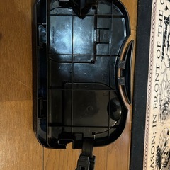 車のフードトレイ用折りたたみ式カーブラケットドリンクホルダーの画像