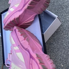 厚底可愛いスニーカーの画像