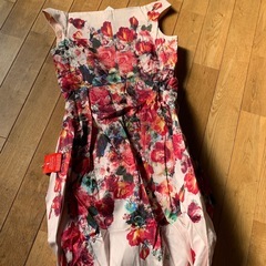 asos ワンピース 未使用　花柄　ピンクの画像