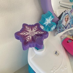 【前橋市直接受け渡し】アナと雪の女王　エルサ　ドレッサー　トイザらスの画像