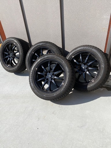 ハリアー用　スタッドレスとホイル4本