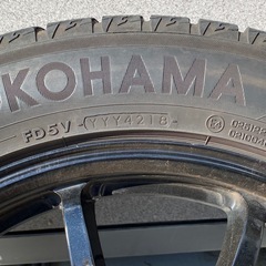 ハリアー用　スタッドレスとホイル4本の画像