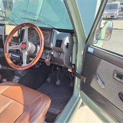 スズキ　ジムニーJA11   5MT の画像