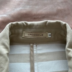 クロコダイルCROCODILEスプリングコート ステインカラーコートトレンチコートアウター冬服秋服春服ベージュ無地サイズM 肩幅約40センチ身幅約49センチ袖丈約53センチ着丈約68センチレディースLADYS女性用婦人ウィメンズwomen’sの画像