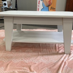 センターテーブルの画像