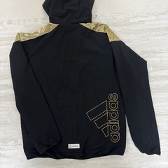 【160㎝】adidas  ナイロン薄手　長袖の画像