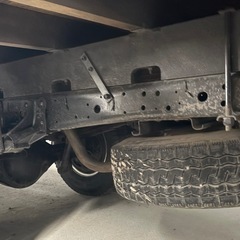 いすゞ イスズ エルフ 3t 4段ユニック車 中古 ラジコン 夏冬タイヤホイール付き の画像