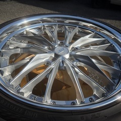 アルファード　WORK21インチホイールの画像