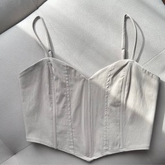 女性用トップスの画像