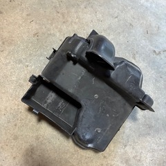 ホーネット　エアクリーナーボックスの画像