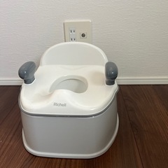 リッチェル 補助トイレの画像