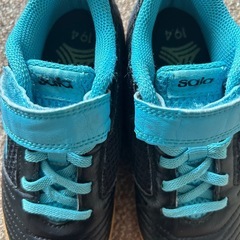 アディダス　キッズ　フットサルシューズ　室内用の画像