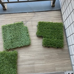 本日限定　美品　芝生タイル　17枚　プラス2の画像