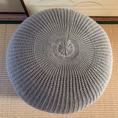 IKEA プーフ　クッション　スツール　オットマンの画像