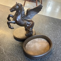 サ2511-325 ペガサス ブロンズ風 小物入れ インテリア 置物 キズ汚れ有り の画像