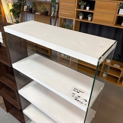 ガラス棚の画像