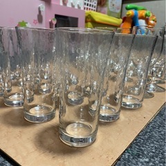 ガラスのコップの画像