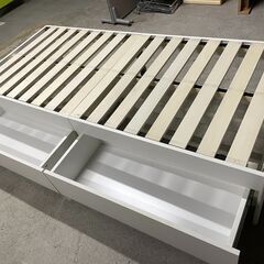 【格安】MINT ベッドフレーム セミシングル 引出し収納 白系 分解済み 早い者勝ち 引取歓迎 配送OKの画像