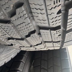 スタッドレスタイヤ　195/65R15 溝ありプリウス
　の画像