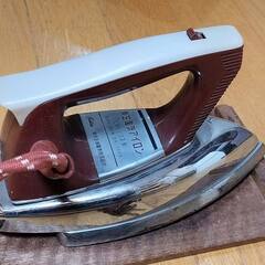 アンティーク　東芝　アイロン　CHI-32形の画像