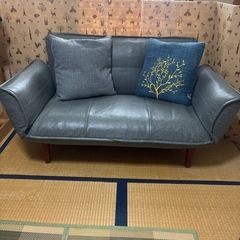 未使用　ソファ2人掛け　リクライニングカウチソファ　グレーの画像