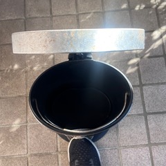❤️処分セール❤️ゴミ箱 ニトリ ステンレス ペダルペール　5L　の画像