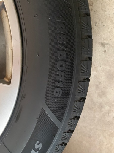 スタッドレスタイヤ　ブリザック195/60Ｒ16 VRX3Z　　