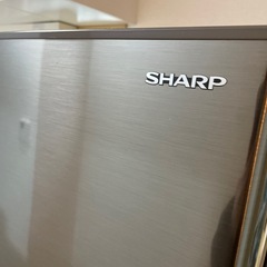 シャープ冷蔵庫の画像