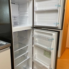 シャープ冷蔵庫の画像