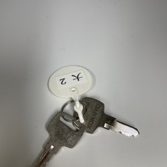 コクヨ KOKUYO スチールキャビネット 引き違い保管庫 A4ファイル 棚板4枚の画像