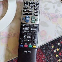 SHARPAQUOS液晶テレビ　LC-19K30   ホワイト　2015年製の画像