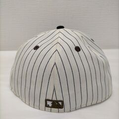 ニューエラロサンゼルスドジャース 　5950キャップ 白　紺　ピンストライプ ネイビーつば 刺繍ロゴ 帽子 メンズ レディース 野球 ストリート系にも人気のベースボールキャップ　251121-6Yの画像