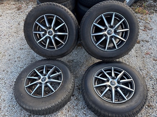 冬タイヤ15インチ★ 205/70R15 ★ PCD114アルミ付きスタッドレス ★ バリ山深溝４本組！★ セレナ ヴォクシー