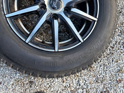 冬タイヤ15インチ★ 205/70R15 ★ PCD114アルミ付きスタッドレス ★ バリ山深溝４本組！★ セレナ ヴォクシー 
