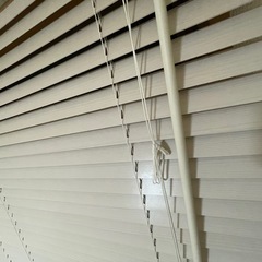 ニトリ　木製ブラインド2枚セットの画像