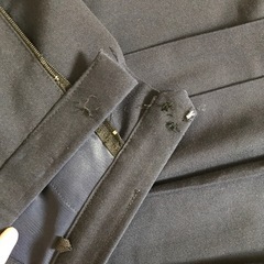 ウエスト72丈59 プリーツ　スカート　紺　留め具なし　冬の画像