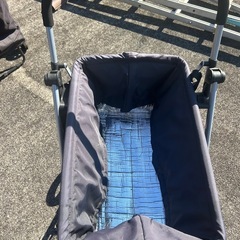 保冷バック付買い物カートの画像