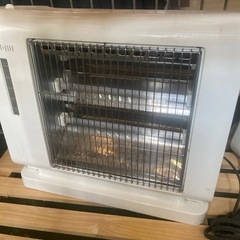 800W 加湿付石英管電気ストーブの画像
