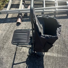 折りたたみ椅子付買い物カートの画像