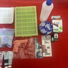 アイロンビーズ　水鉄砲　製氷皿　絵の具の画像