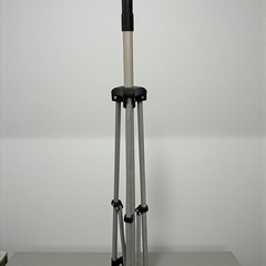 ランタンスタンド キャンプ アウトドア 折りたたみ式 収納袋付き 中古品販売 11Dの画像