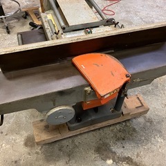 マキタ　自動カンナ　可動品の画像